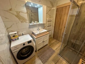 Regadera y bidet 