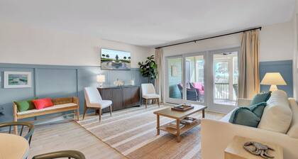 5B Mariners Walk by Avantstay Shared Pool Minutes to Waterfront Dining + Shops