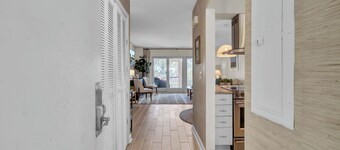 5B Mariners Walk by Avantstay Shared Pool Minutes to Waterfront Dining + Shops