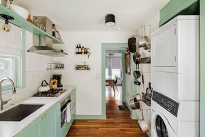 Fridge, microwave, oven, stovetop - Ted & Breakfast - Full Duplex Property (Austin)