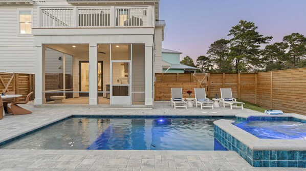 Casa (Multiple Bedrooms) | Interior