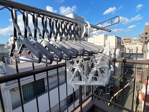 Property grounds - 1 minute walk from the station | Many supermarkets and restaurants | Atmospheric downtown area | Easy access to Shibuya/Kamata, etc. (Yaguchi Ota-ku)