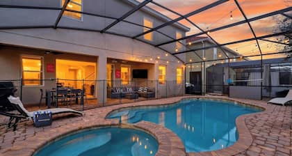 Shiva by Avantstay Sleeps 22 Pool + Hot Tub + Great Park Access