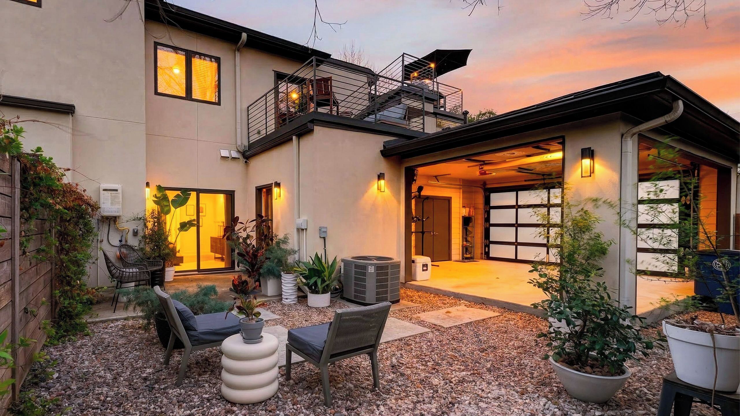 House (3 Bedrooms) | Front of property