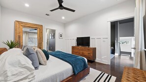 House (3 Bedrooms) | Interior - Bluebonnet Lane by Avantstay Near Lady Bird Lake + Downtown Patio + Firepit Designer Zilker Home (Austin)