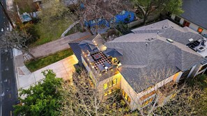 House (3 Bedrooms) | Interior - Bluebonnet Lane by Avantstay Near Lady Bird Lake + Downtown Patio + Firepit Designer Zilker Home (Austin)