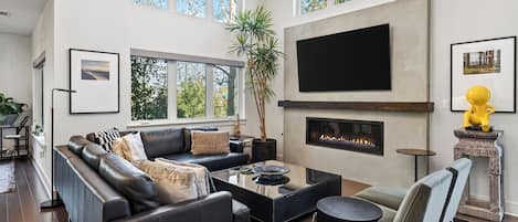 House (3 Bedrooms) | Front of property