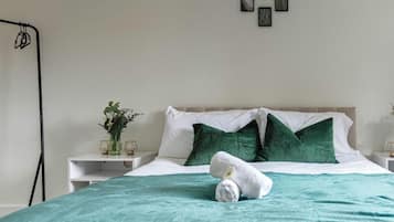 1 bedroom, WiFi, bed sheets