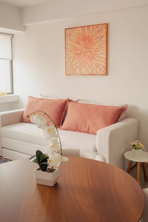 Living area - Mr W | Lafayette | 2BR Cozy Apt Great Location (Guadalajara)