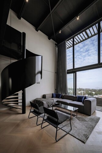 Mr. W | Unique Style Contemporary Skyloft