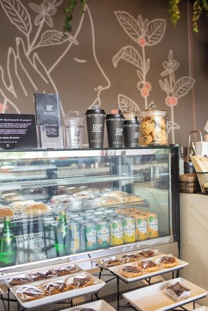 Dining - Mr. W | Amazing 3Br centric condo in Guadalajara (Zapopan)