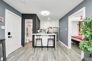 Interior - Arbor Flats #8 in the Heart of Houston (Houston)