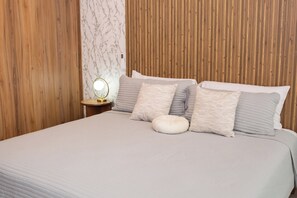 WiFi, bed sheets