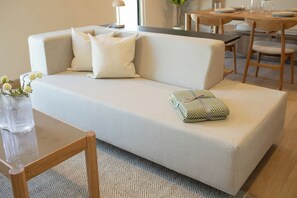 TV - Mr W | 1BR Modern Loft Margot (Guadalajara)