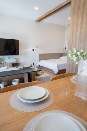 Iron/ironing board, WiFi, bed sheets - Mr W | 1BR New Tower Margot (Guadalajara)