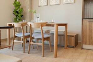 Dining - Mr W | 1BR New Tower Margot (Guadalajara)