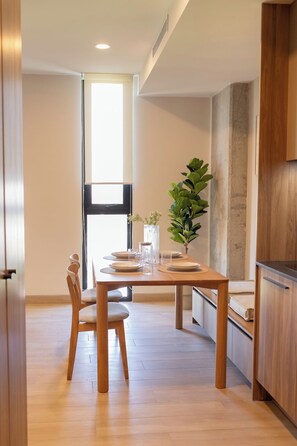 Dining - Mr W | 1BR Margot Loft Modern City Tower (Guadalajara)