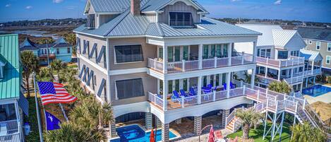 المنشأة من الخارج