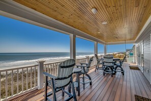 Property grounds - Sea To Believe - Oceanfront in Garden City Beach! (Garden City Beach)