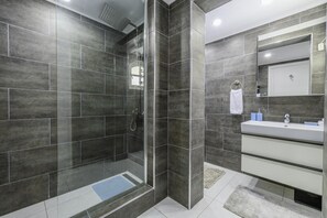 Dusche, Haartrockner