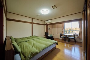Basic Twin Room, Mountain View - Foresta Aso (Aso)