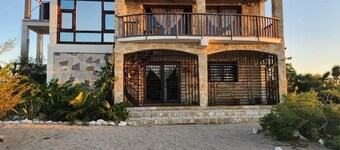 Private Villa with Sea View & Whirlpool Tub (201)