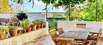 Beautiful home in Alignan-Du-Vent