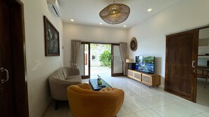 Living area - Villa Mango (Kuta)