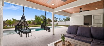 HotTub, Pool, Sauna, Roof Top Deck, Mini Golf, Bowling, Game room, Exercise room