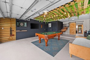Spielezimmer