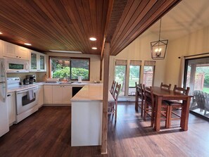 Fridge, microwave, oven, stovetop - Maple Avenue Retreat - Large Patio Space and Lawn (Point Roberts)