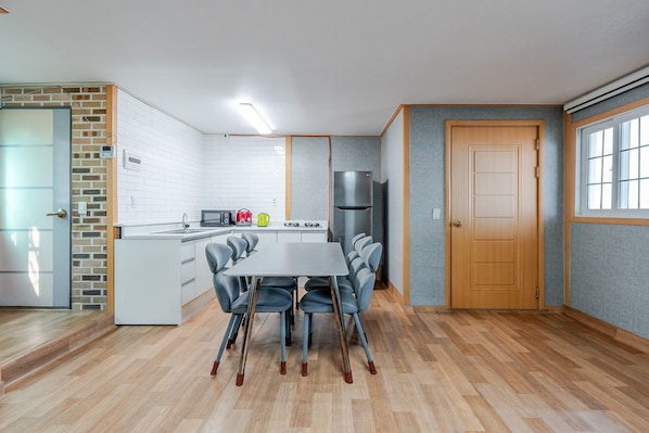 ベーシック ルーム 1 ベッドルーム (Group Room (Private BBQ)) | 1 室のベッドルーム、WiFi (無料)