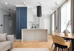 Interior - Wspólna Downtown Luxury Apartment (Warszawa)