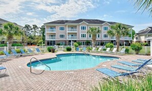 Pool - Bright Myrtle Beach Getaway 1BR + Pool (Myrtle Beach)