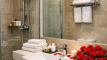 Twin Room | Bathroom