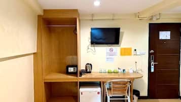 ห้องทวิน | ภายใน