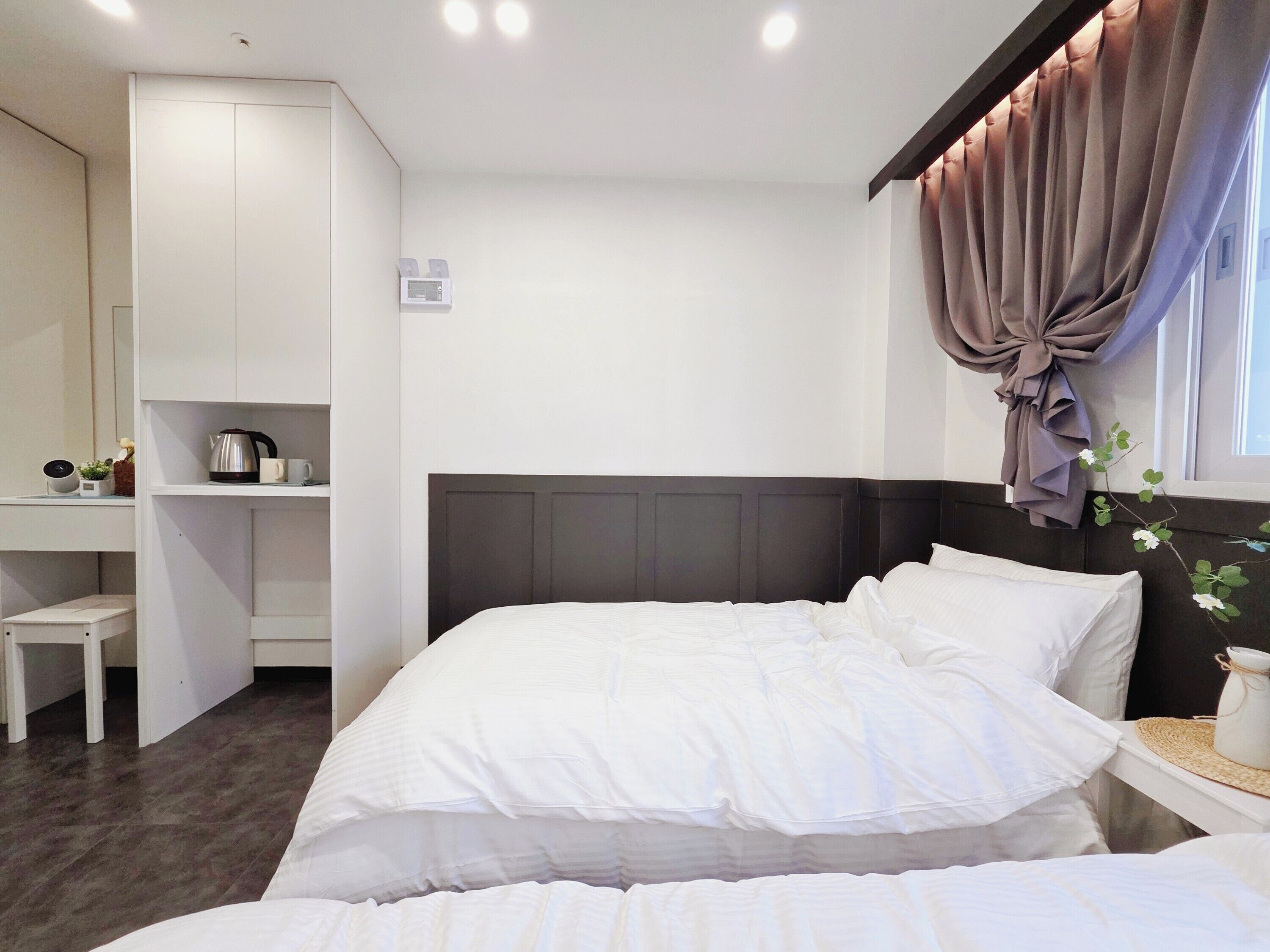Basic Double or Twin Room, City View