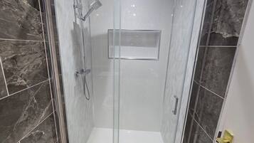 Shower, towels