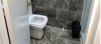 Central 1 Bed Apartment - Sleeps 2 with Wifi