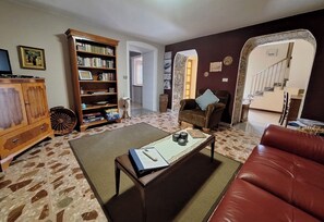 Living area - Villa with panoramic Sea & Volcano views (Regastili)