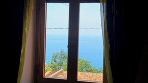 Interior - Villa with panoramic Sea & Volcano views (Regastili)