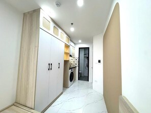 Classic Studio, Balcony, City View | Interior - Cozy Full House In The Best Location (Hanoi)