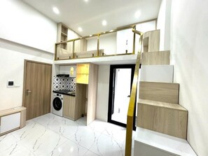 Classic Studio, Balcony, City View | Interior - Cozy Full House In The Best Location (Hanoi)