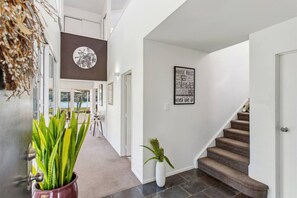 Interior - Tranquil Waterfront Retreat | Beach Haven (Auckland)