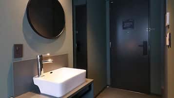 Chambre Simple, non-fumeurs | Salle de bain | Chaussons