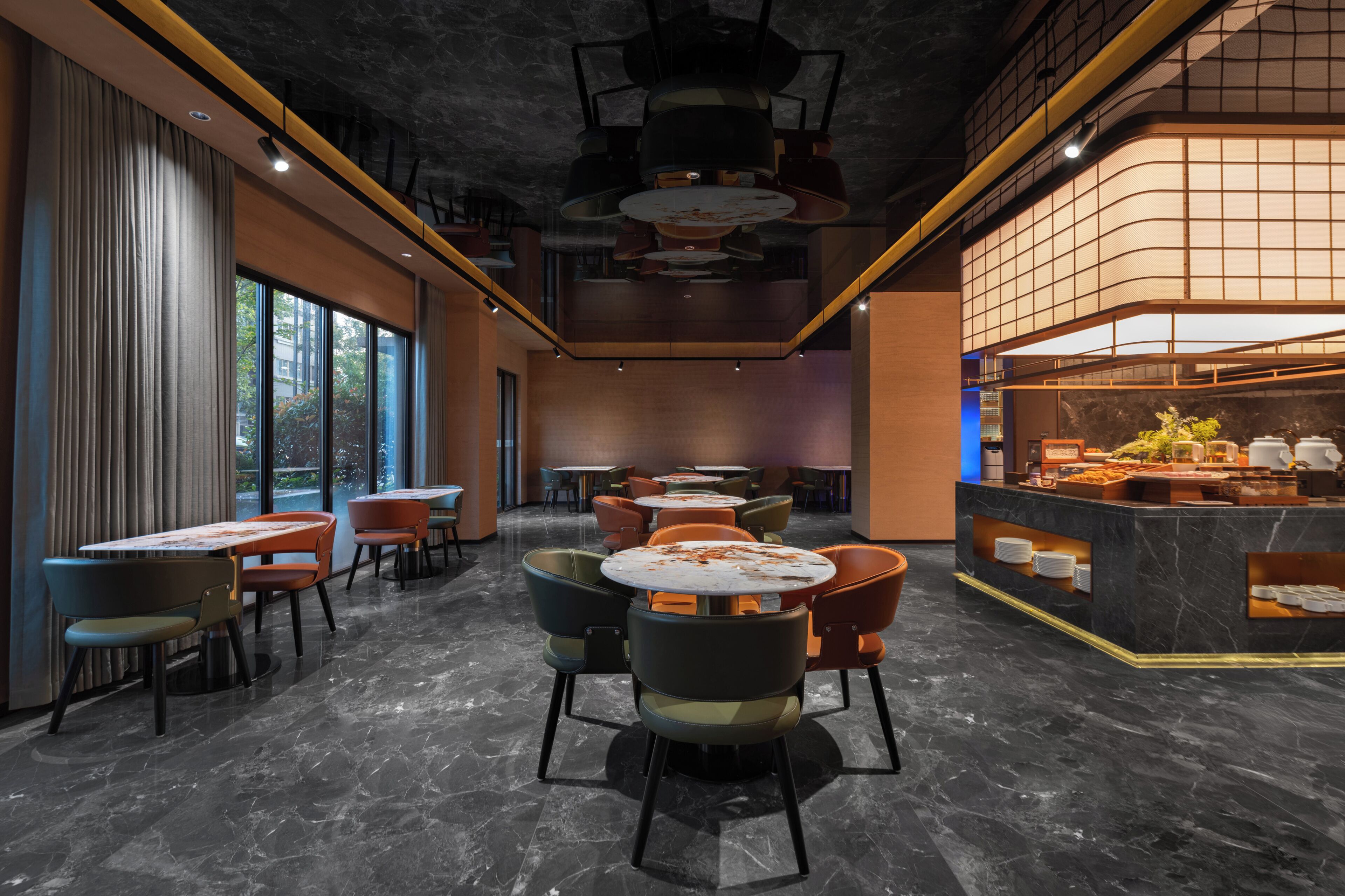 تناول الطعام