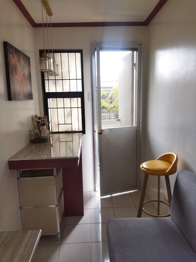 Las Sargas Charming Condo Just Steps from Enchanted Kingdom