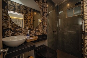 Hair dryer, towels, soap, toilet paper - New Apartment Ocean View and 5 minutes historic Cartagena (Cartagena de Indias)