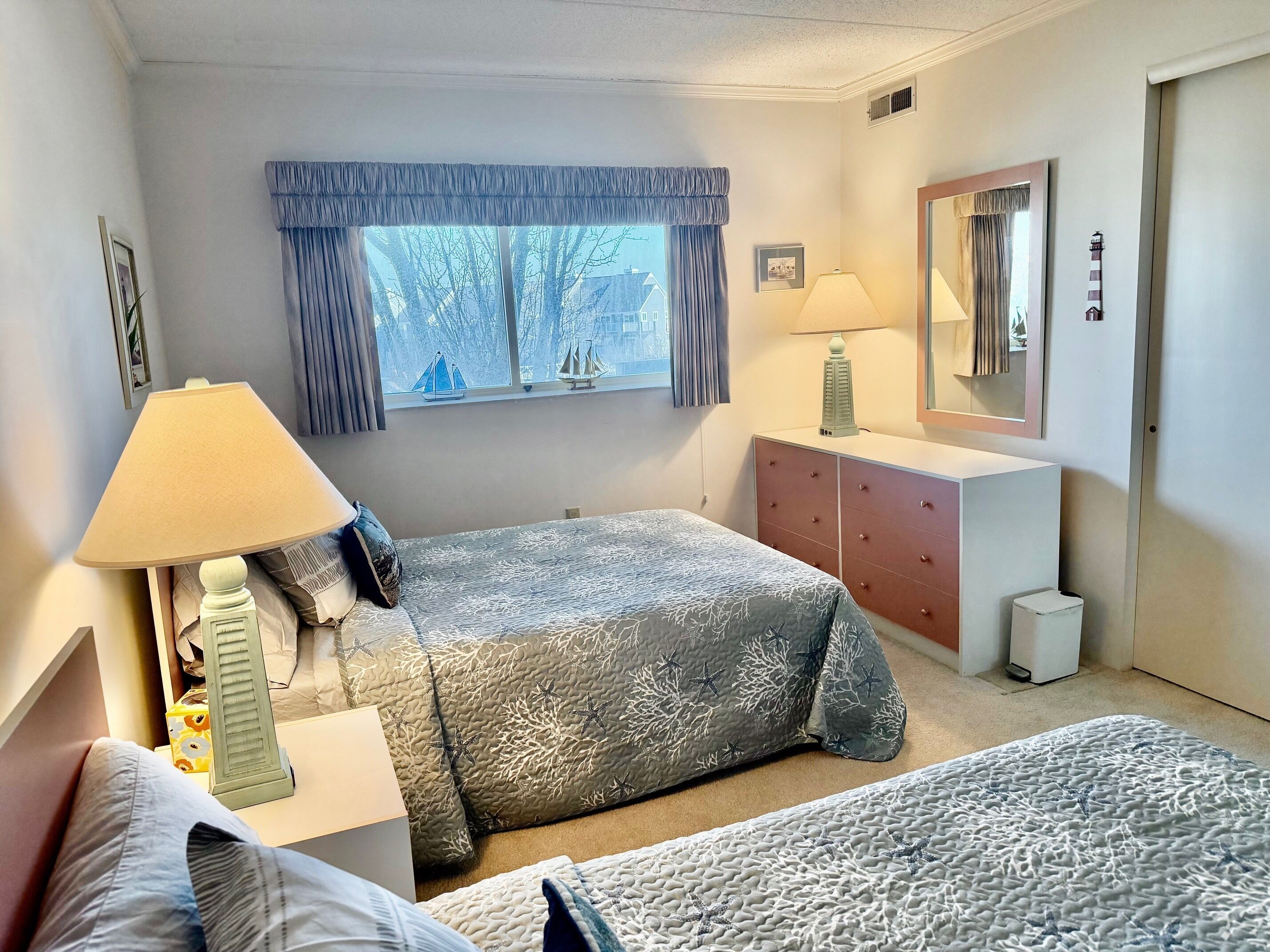 2 chambres, fer et planche à repasser, Wi-Fi gratuit, draps fournis