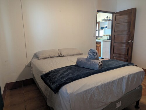 Cozy 2-bedroom house with AC & Parking in beautiful Las Penitas